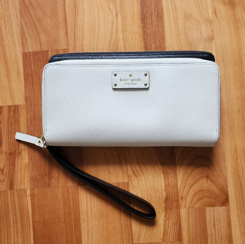 Kate Spade Black and White Wallet